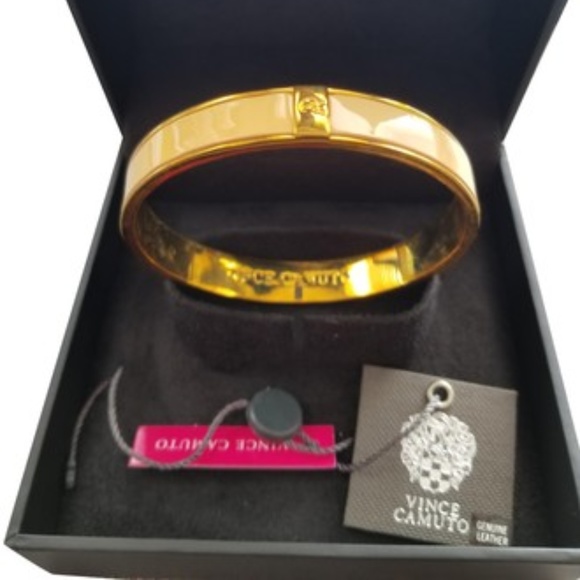Gold Bracelet - Picture 1 of 3